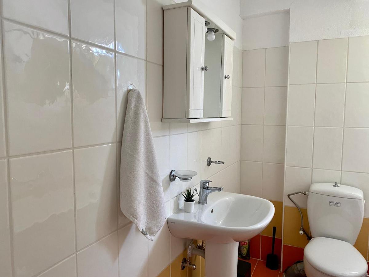 Family Friendly Apartment, In Nature, With Yard "5" Ziparion Exterior foto