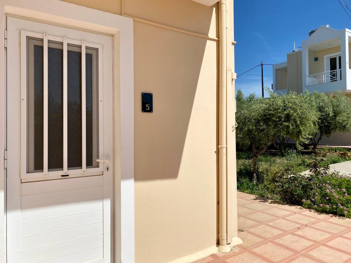 Family Friendly Apartment, In Nature, With Yard "5" Ziparion Exterior foto