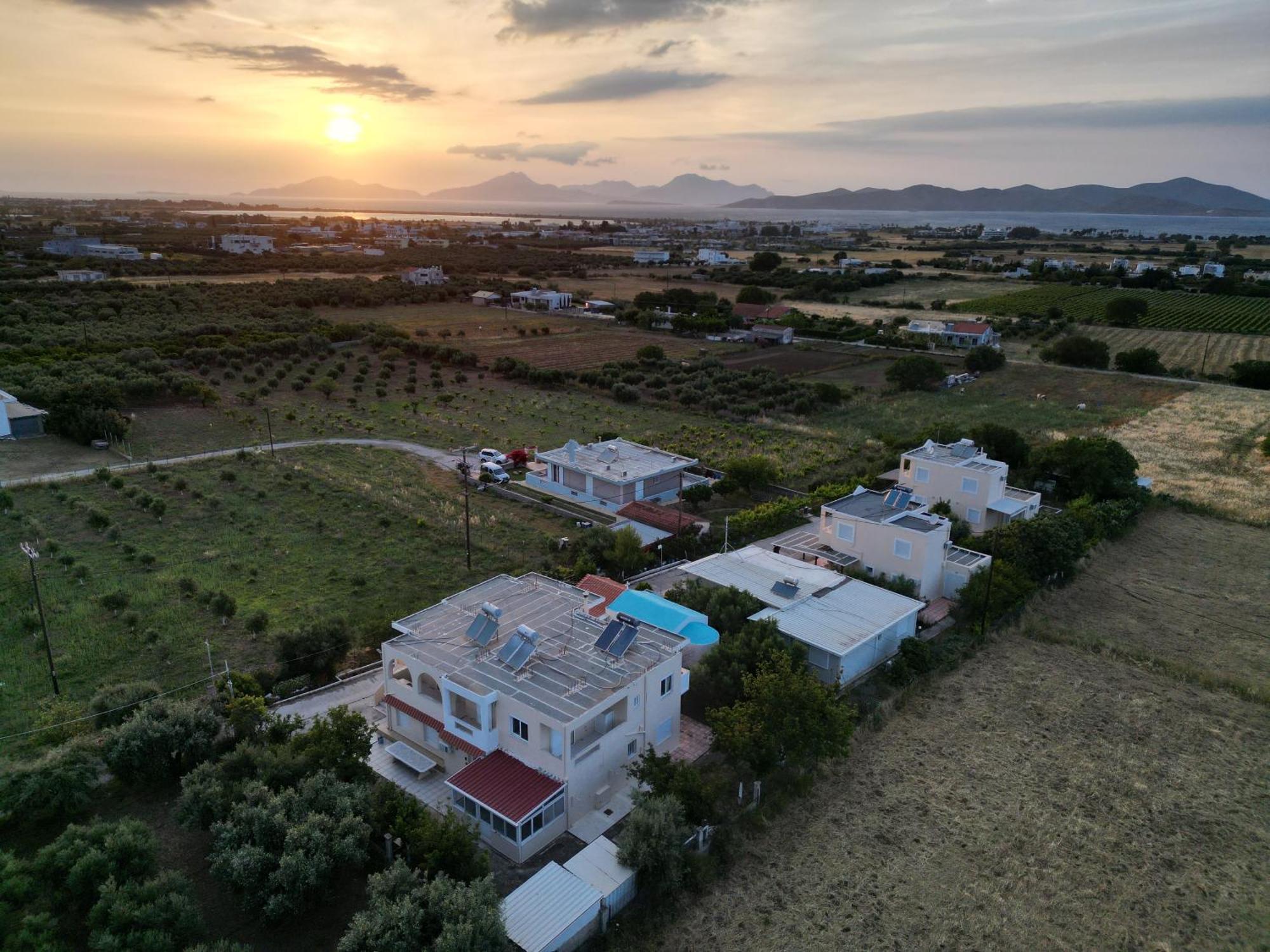 Family Friendly Apartment, In Nature, With Yard "5" Ziparion Exterior foto